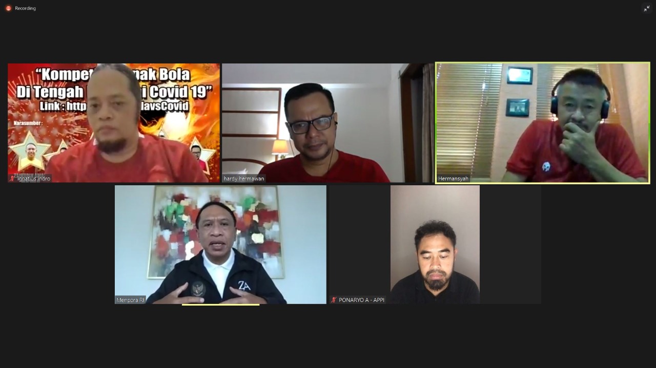 Menteri Pemuda dan Olahraga (Menpora) Zainduin Amali menyebut suporter adalah bagian dari sepak bola yang tidak bisa dipisahkan. Menpora Amali pun tak bisa membayangkan jika sepak bola tidak ada suporter.(foto:raiky/kemenpora.go.id)