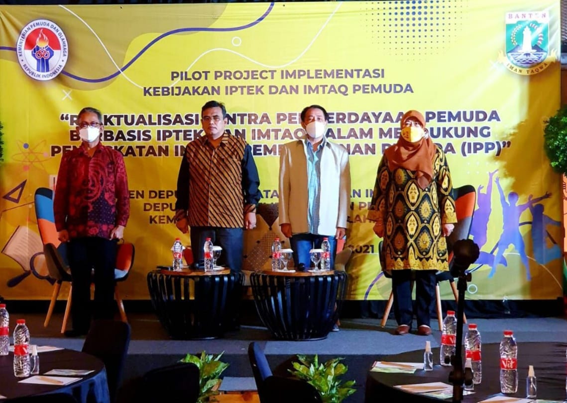 Deputi Bidang Pemberdayaan Pemuda Faisal Abdullah membuka secara virtual kegiatan Pilot Project Implementasi Kebijakan IPTEK dan IMTAQ  di Hotel Qubika, Tangerang, Banten (5/12). Kegiatan ini diharapkan memberi dampak positif untuk meningkatkan kemampuan 