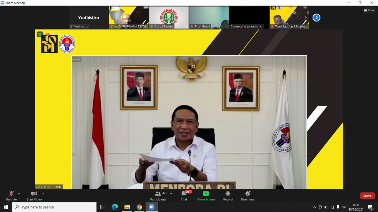 Menpora Amali meluncurkan Jurnal Olahraga Pendidikan Indonesia (JOPI), melalui virtual Zoom Meeting, Kamis (30/12). Jurnal yang diinisiasi dan diterbitkan oleh Kemenpora ini dilaunching di akhir tahun 2021, diharapkan terus terbit sesuai kalender yang dit
