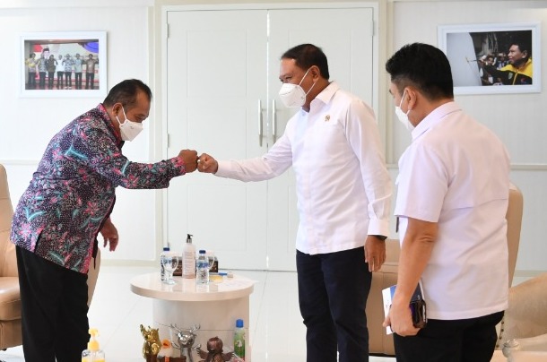 Rektor Universitas Negeri Semarang (Unnes) Prof Fathur Rokhman mengucapkan terima kasih kepada Menteri Pemuda dan Olahraga (Menpora) Zainudin Amali karena sudah mengajak perguruan tinggi terlibat dalam menyusun DBON. Hal ini disampaikan Fathur Rokhman usa