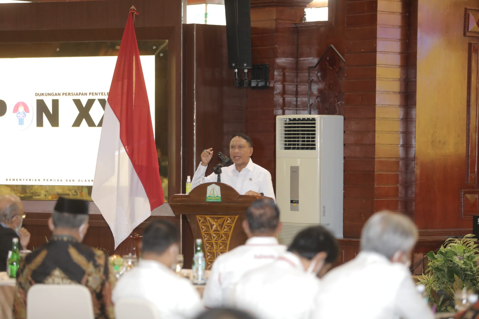 Menpora Amali memberikan pengarahan saat deklarasi PON XXI Aceh-Sumut, yang menitikberatkan pada kesiapan daerah. Kesiapan daerah dimulai sejak biding dan setelah terpilih harus mempersiapkan perencanaan secara matang hingga pemanfaatan fasilitas pasca ev