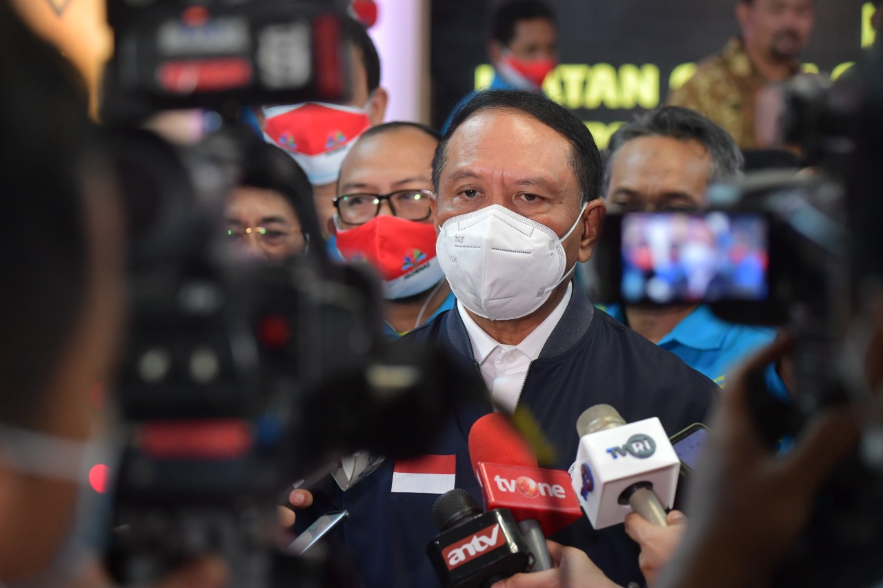 Sebagai Dewan Pembina Ikatan Guru Olahraga Nasional (IGORNAS), Menpora Amali mengukuhkan Pengurus Pusat dan Pengurus Daerah 34 Provinsi Masa Bhakti 2021-2025, di Auditorium Wisma Menpora Senayan Jakarta Pusat, Kamis (10/3) siang. Menpora berpesan, kehadir