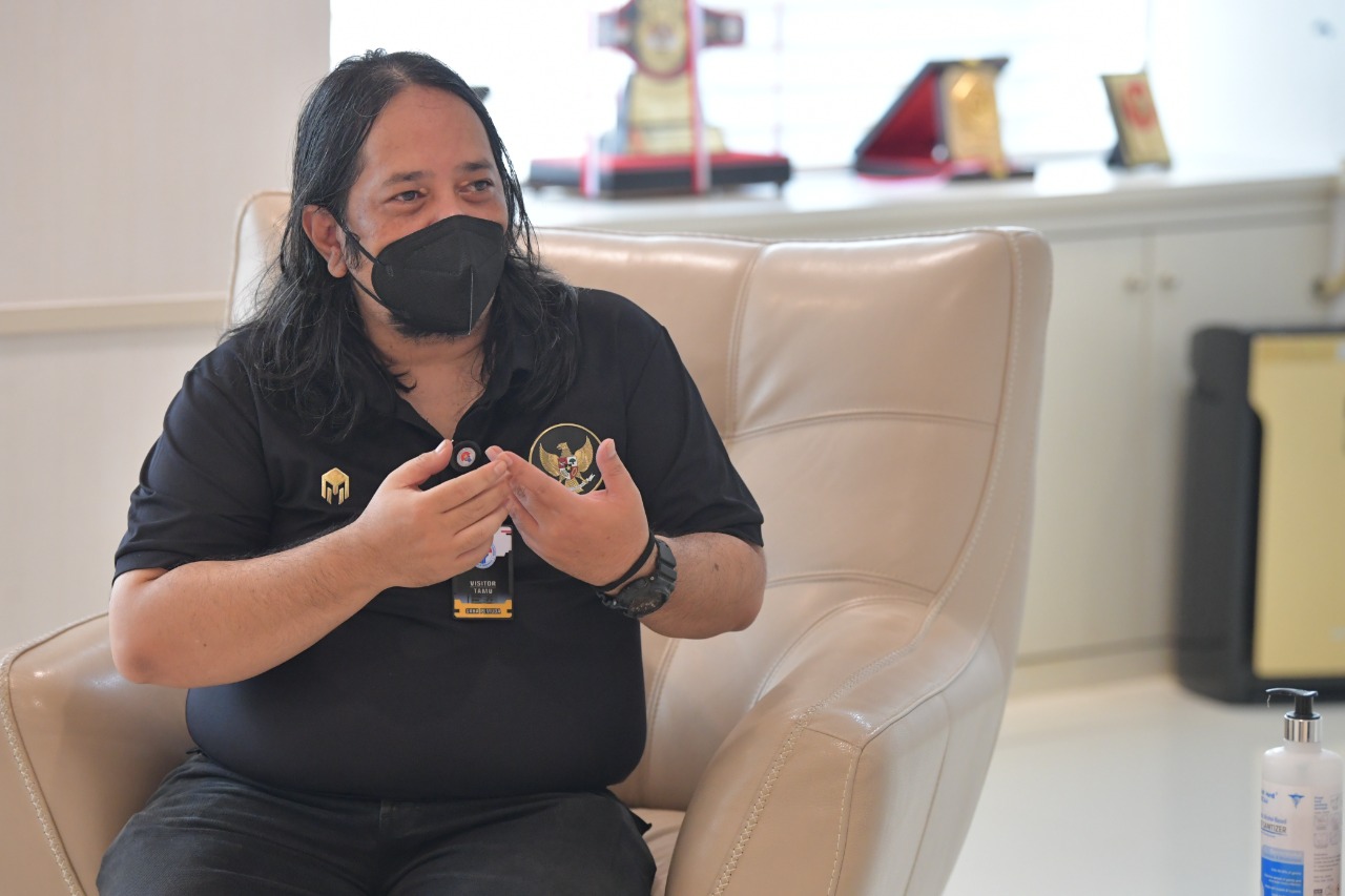 Ketua Paguyuban Suporter Timnas Indonesia (PSTI) Ignatius Indro merasa gembira dan mengucapkan terima kasih kepada Menteri Pemuda dan Olahraga Republik Indonesia (Menpora RI) Zainudin Amali yang mendukung rencana kerjasama PSTI dengan salah satu perusaha