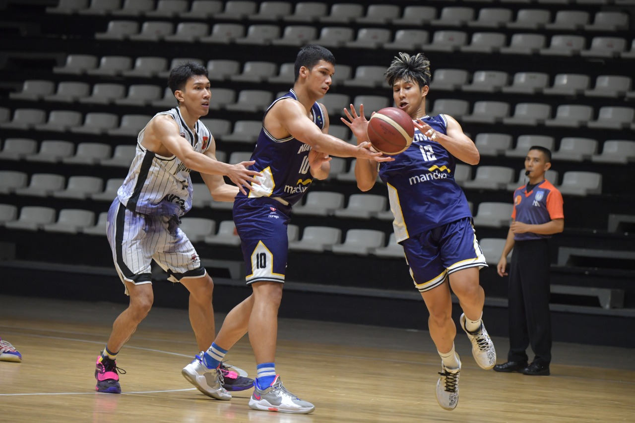 Menteri Pemuda dan Olahraga Republik Indonesia (Menpora RI) Zainudin Amali kembali meninjau Pemusatan Latihan Nasional (Pelatnas) Bola Basket SEA Games 2021 Vietnam di Gedung Basket GBK Jakarta. Menpora Amali berpesan untuk matangkan mental dan bermain le