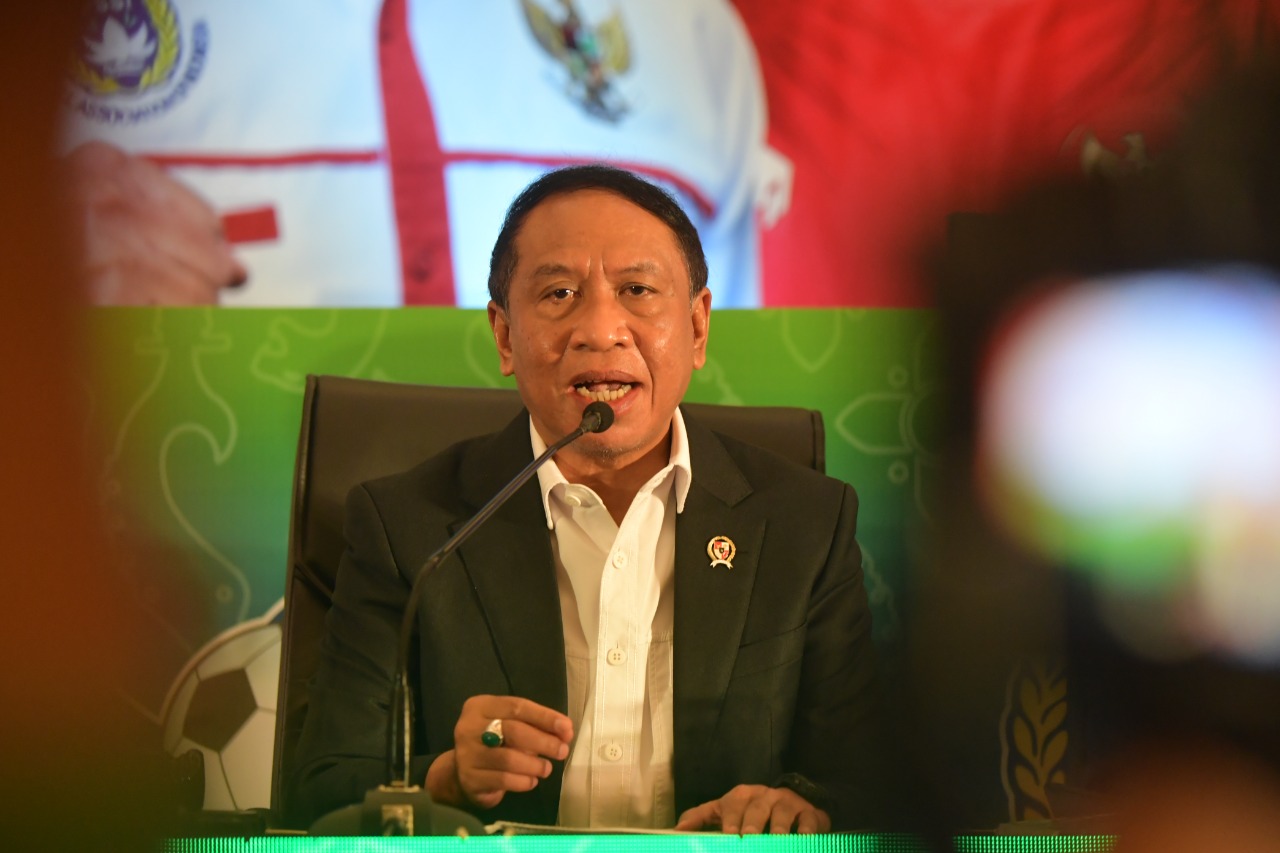 Menteri Pemuda dan Olahraga Republik Indonesia (Menpora RI) Zainudin Amali menyampaikan keseriusan pemerintah dalam hal percepatan pembangunan persepakbolaan nasional diikuti Asprov dan klub.(foto:bagus/kemenpora.go.id)