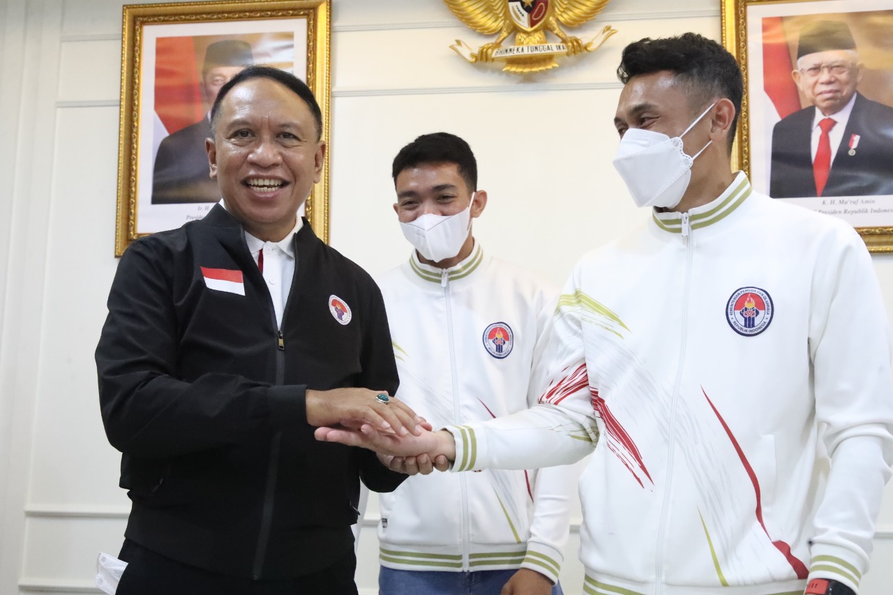 Menteri Pemuda dan Olahraga Republik Indonesia (Menpora RI), Zainudin Amali berpesan kepada atlet panjat tebing untuk meningkatkan kemampuan bahasa  Internasional (Inggris) nya. Karena salah satu hal yang penting apabila sudah masuk level dunia adalah kom