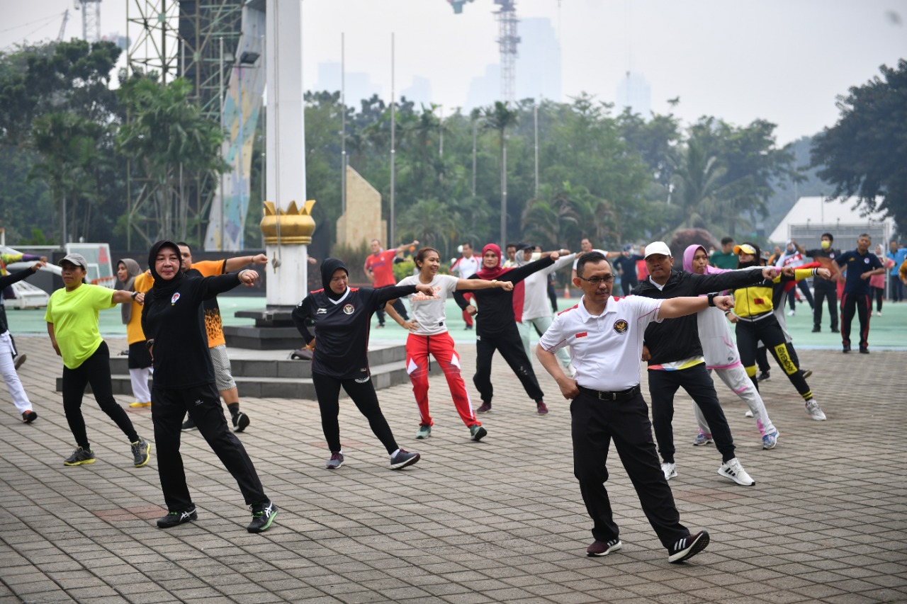 Kementerian Pemuda dan Olahraga (Kemenpora) Republik Indonesia terus mengadakan Hari Kridha Olahraga (Harkrior), Jum'at (17/6). Staf Ahli Bidang Hubungan Pusat dan Daerah Dwijayanto Sarosa Putera, menyatakan olahraga harus terus dilakukan dan terus mengaj