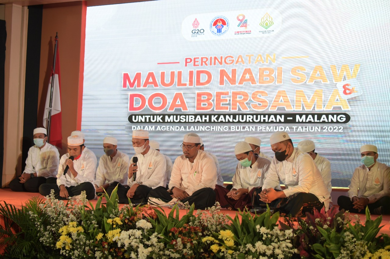Kementerian Pemuda dan Olahraga (Kemenpora) menggelar acara Peringatan Maulid Nabi Muhammad SAW dan Doa Bersama untuk Musibah Kanjuruhan Malang Jawa Timur. Acara yang dirangkaikan dengan agenda launching Bulan Pemuda Tahun 2022 ini digelar di Auditorium W