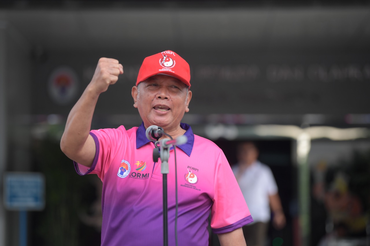 Ketua DPP PORPI DKI Jakarta, Prof. Sarman mengucapkan rasa terima kasihnya kepada Kementerian Pemuda dan Olahraga Republik Indonesia (Kemenpora RI) yang sudah ajak masyakat berolahraga melalui senam bersama di Jumat Krida.(foto:raiky/kemenpora.go.id)