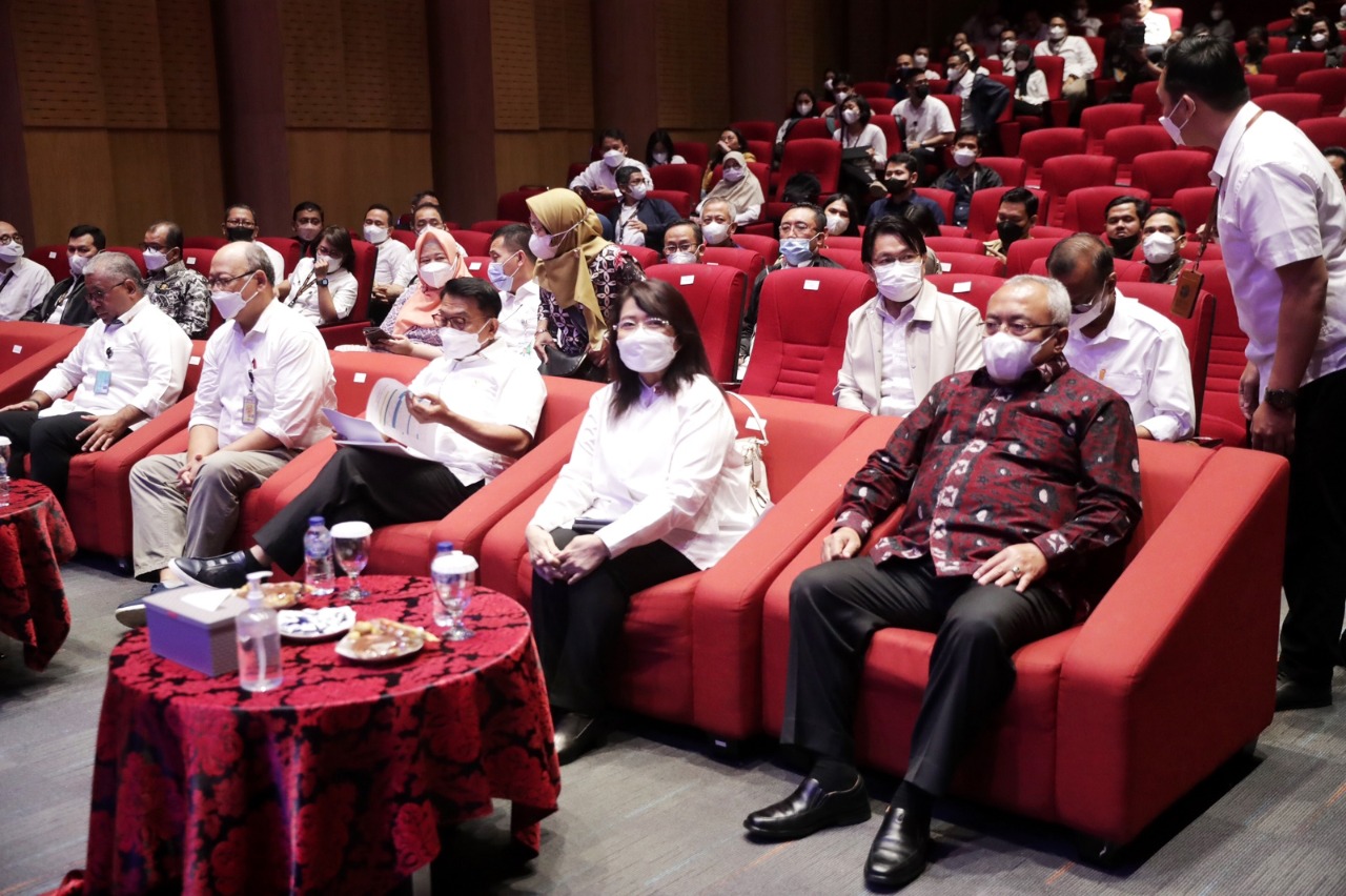 Sesmenpora Gunawan Suswantoro menghadiri kegiatan catatan akhir tahun 2022 dan awal tahun 2023 yang diselenggarakan Kantor Staf Presiden (KSP) di Perpustakaan Nasional, Jakarta, Selasa (27/12). Acara ini dilakukan untuk melakukan evaluasi kegiatan kerja y