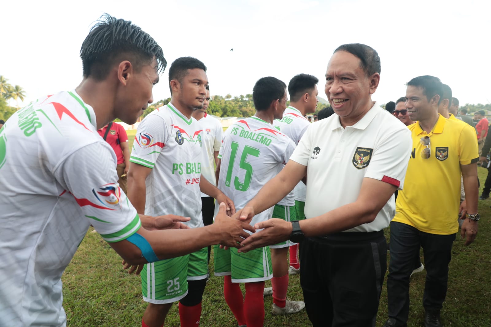 Menteri Pemuda dan Olahraga Republik Indonesia (Menpora RI) Zainudin Amali meminta pemerintah Provinsi Gorontalo lebih menggalakkan lagi pertandingan-pertandingan sepakbola seperti ekhsibisi yang dilaksanakan antara PS Boalemo vs Persidago Gorontalo.(foto