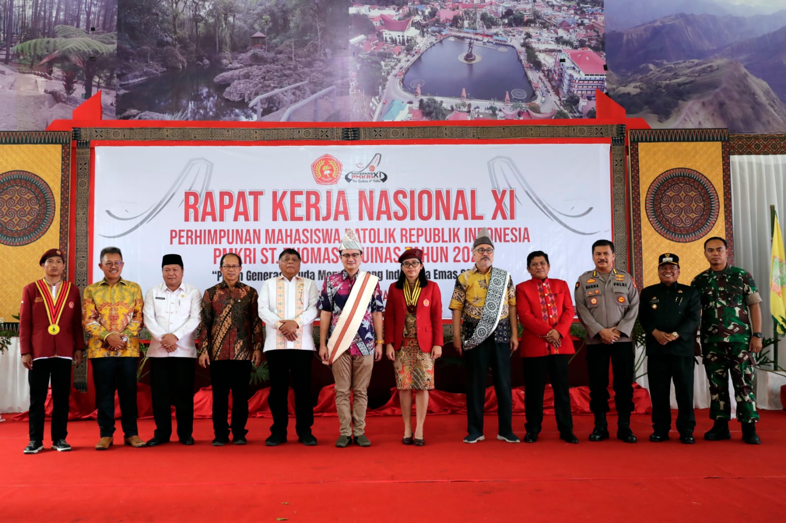 Mewakili Menteri Pemuda dan Olahraga Republik Indonesia (Menpora RI) Zainudin Amali, Deputi Pemberdayaan Pemuda Kemenpora Faisal Abdullah menghadiri rapat kerja nasional (Rakernas) XI Perhimpunan Mahasiswa Katolik Republik Indonesia (PMKRI) di Tana Toraja