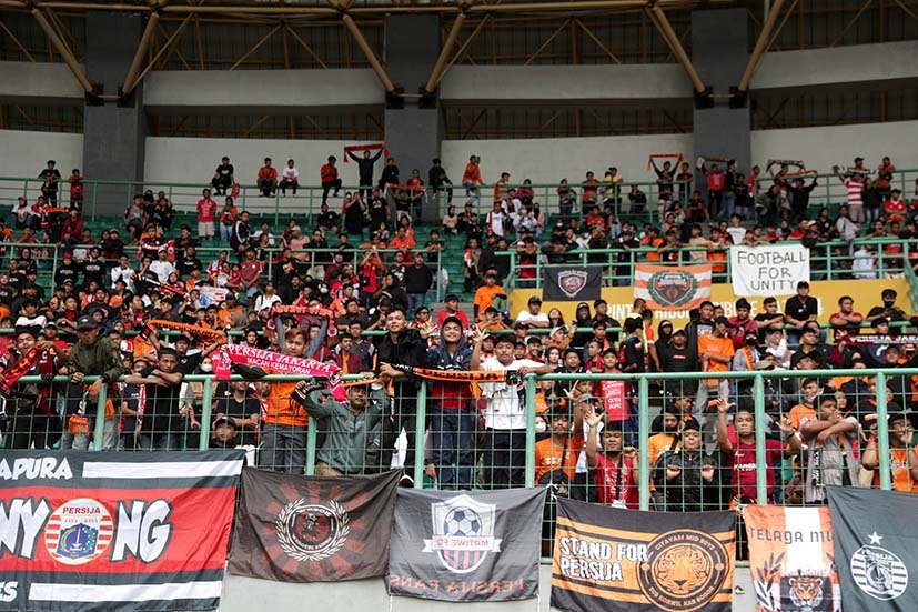 Menteri Pemuda dan Olahraga Republik Indonesia (Menpora RI) Zainudin Amali mengapresiasi seluruh suporter yang hadir dalam laga lanjutan Liga 1 pekan ke-24 antara Persija vs Arema FC. Menpora Amali menilai suporter tertib selama pertandingan berlangsung(f