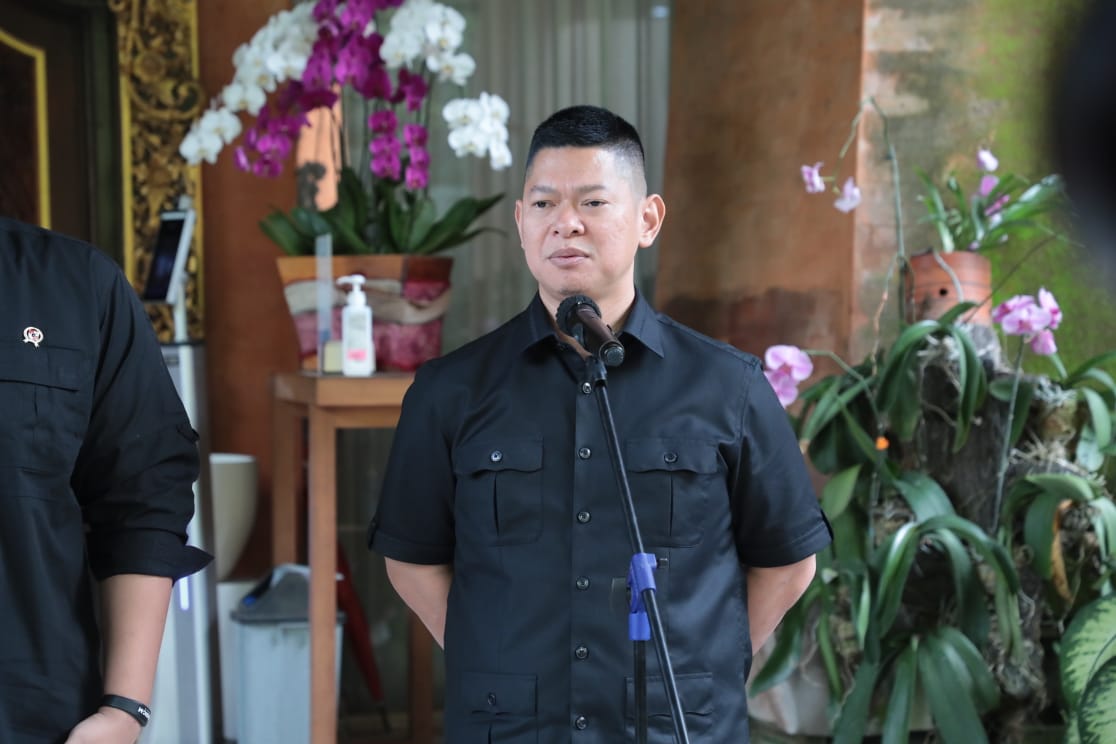 Ketua Komite Olimpiade Indonesia (KOI) Raja Sapta Oktohari menyebut Bali siap untuk menjadi tuan rumah pada penyelenggaraan ANOC World Beach Games 2023. Okto menyatakan pihaknya akan terus mematangkan persiapan demi kelancaran acara ini.(foto:putra/kemenp