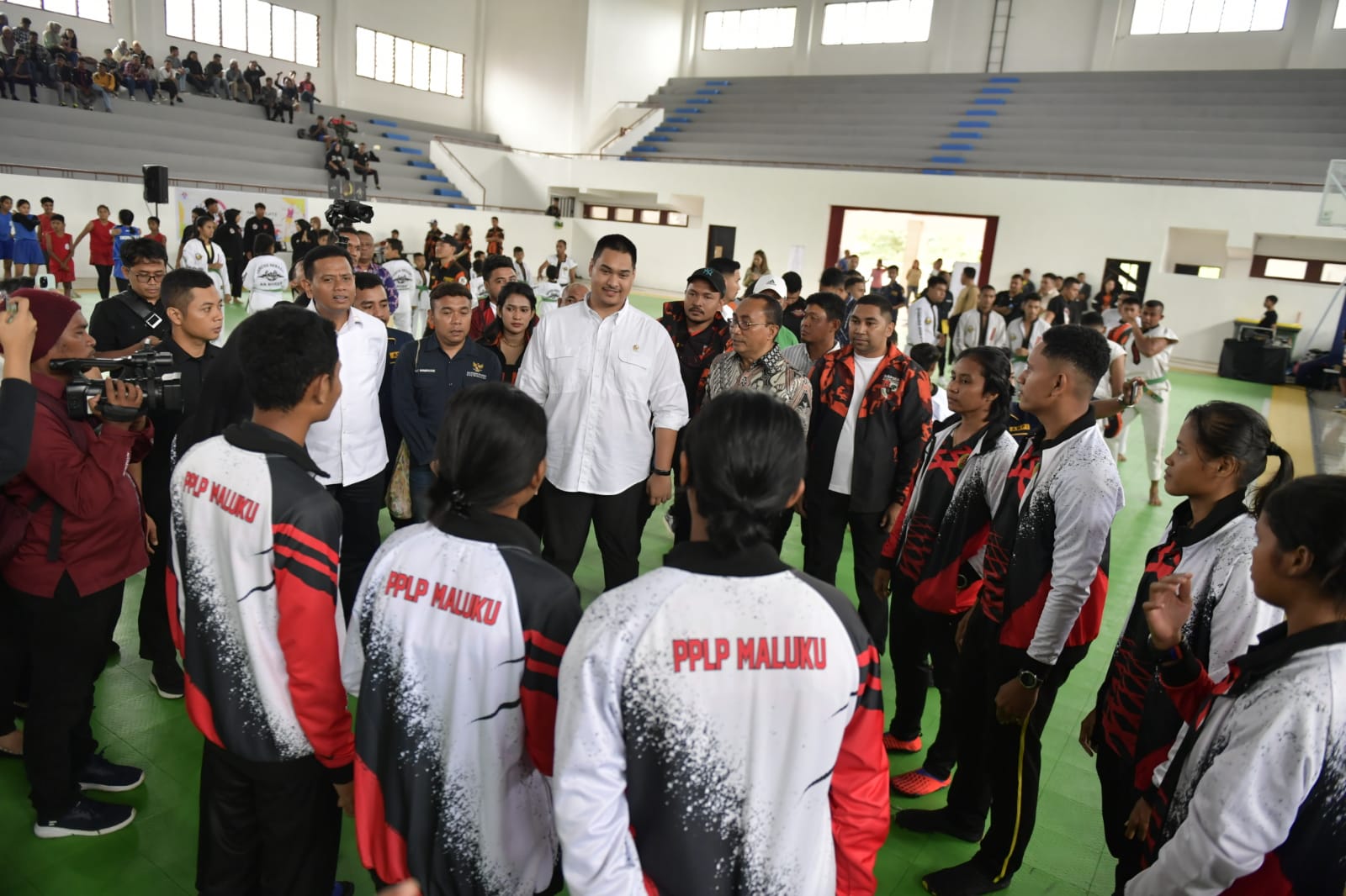 Menteri Pemuda dan Olahraga Republik Indonesia (Menpora RI) Dito Ariotedjo mengatakan bahwa, potensi olahraga Maluku luar biasa. Itu terlihat pada semangat para atlet-atlet muda yang tampil atraktif di Sporthall Karang Panjang, Ambon, Minggu (14/5) sore.