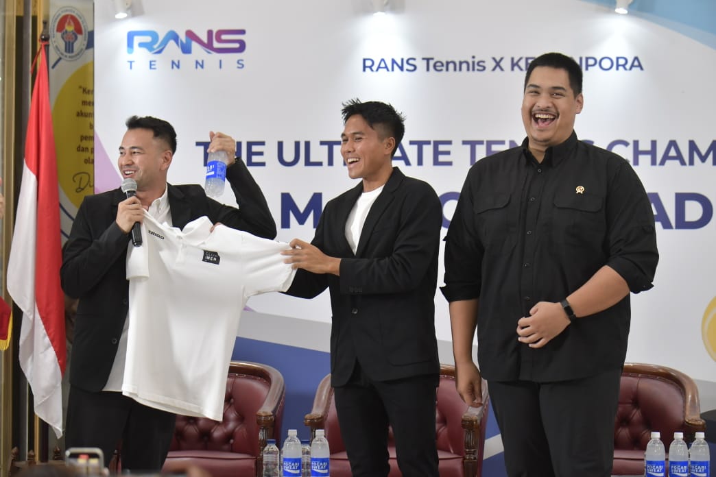 Menteri Pemuda dan Olahraga Republik Indonesia (Menpora RI) Dito Ariotedjo, memberikan apresiasi kepada RANS Sportainment Raffi Ahmad yang telah menambah fokusnya dalam mengembangkan cabang olahraga khususnya tenis lapangan.(foto:bagus/kemenpora.go.id)