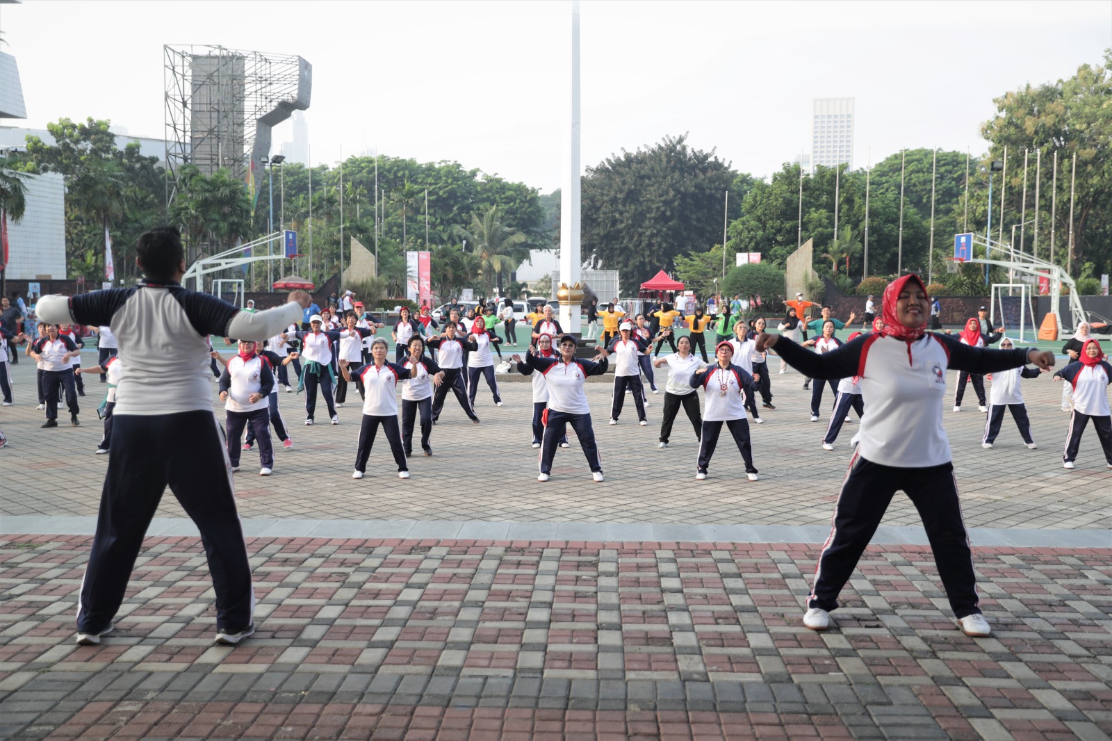 Kementerian Pemuda dan Olahraga Republik Indonesia (Kemenpora RI) berkolaborasi dengan Asosiasi Dong Yue Taiji Quan Indonesia (ADYTI) terus menggelorakan hari krida, untuk mewujudkan Indonesia bugar.(foto:raiky/kemenpora.go.id)