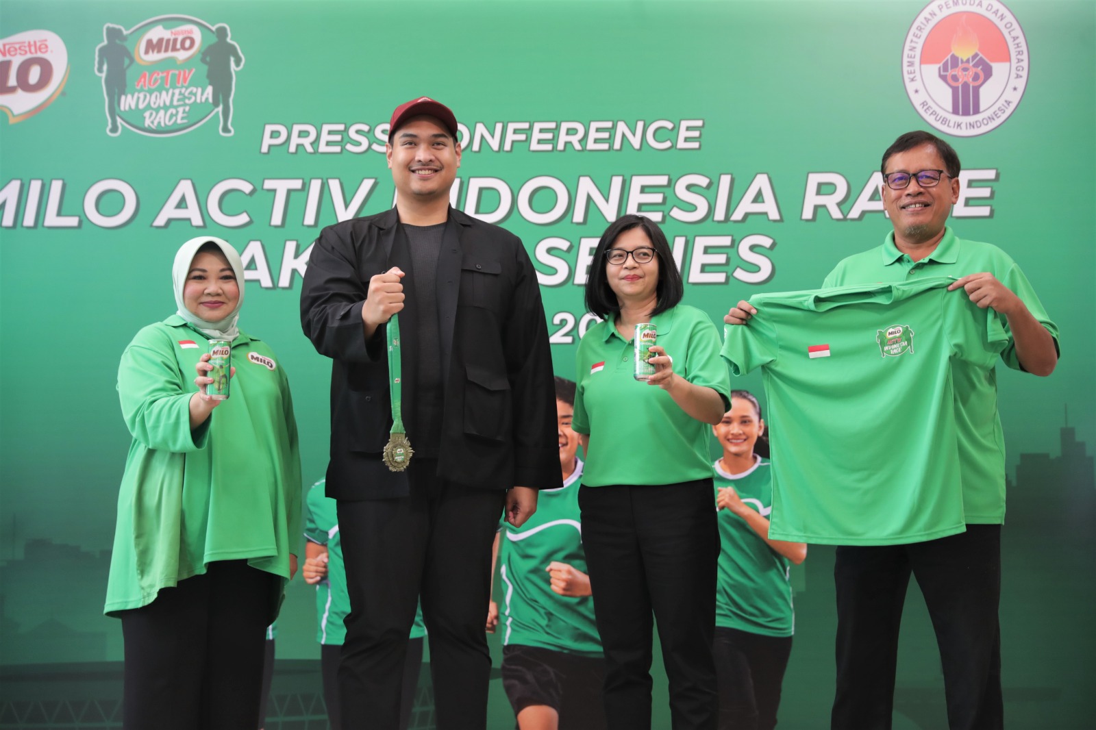 Menteri Pemuda dan Olahraga Republik Indonesia (Menpora RI) Dito Ariotedjo, mengapresiasi, mendukung dan senang atas program Nestle MILO Activ Indonesia Race (MAIR) 2023 Jakarta Series yang melibatkan delapan cabang olahraga didalamnya.(foto:raiky/kemenpo