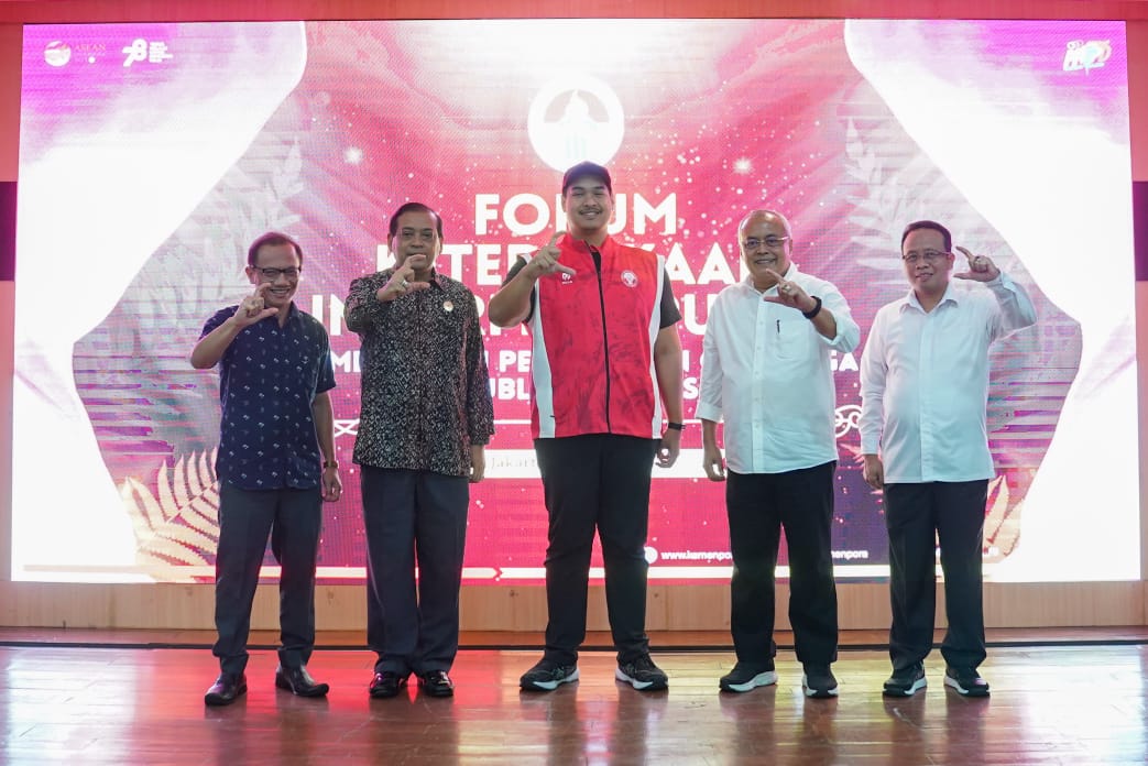 Menteri Pemuda dan Olahraga Republik Indonesia (Menpora RI) Dito Ariotedjo menghadiri acara Forum Keterbukaan Informasi Publik (KIP) di Ruang Auditorium Wisma Kemenpora, Senin (14/8). Forum ini merupakan bagian dari komitmen penuh Kemenpora menyelenggarak
