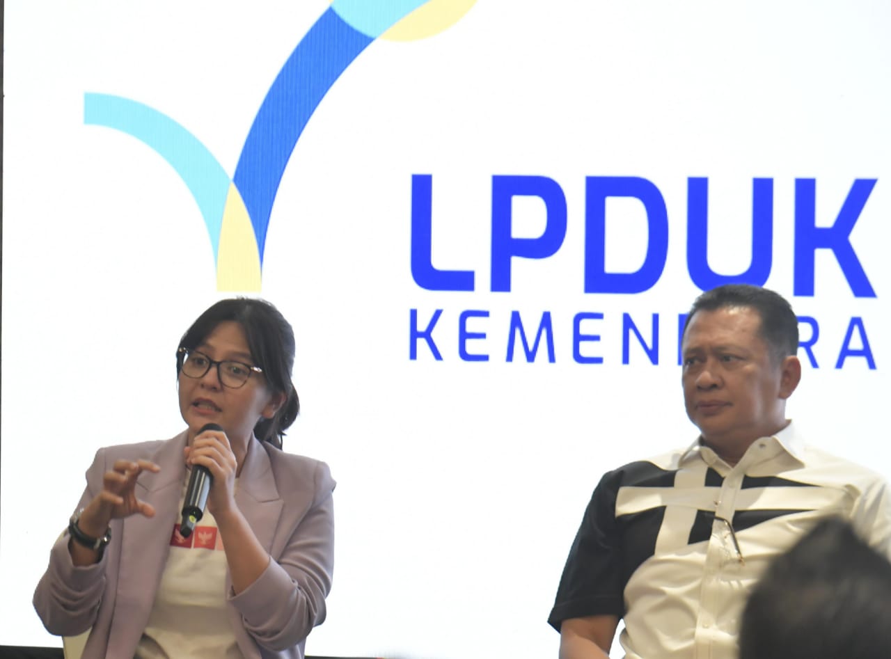 Kurangnya rasa kebanggaan terhadap olahraga dalam negeri menjadi salah satu kendala dalam pengembangan industri olahraha di tanah air. Sebagaimana disampaikan Ketua Umum (Ketum) Ikatan Motor Indonesia (IMI) Bambang Soesatyo.(foto:bagus/kemenpora.go.id)