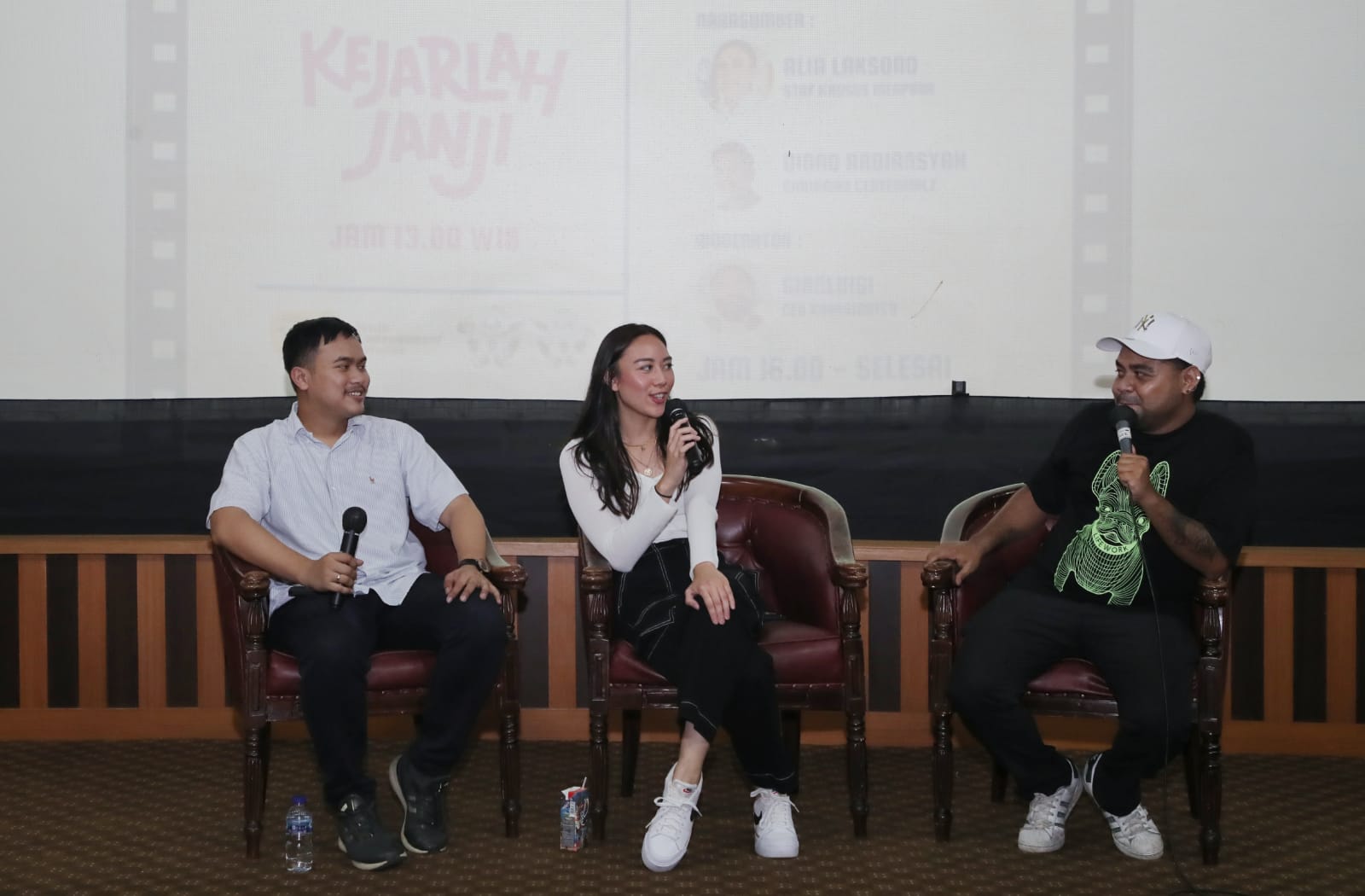 Staf Khusus Menpora Bidang Komunikasi dan Hubungan Internasional Alia Noorayu Laksono menyampaikan bahwa, Kemenpora memiliki tugas meningkatkan partisipasi pemuda dalam pemilu dan mensosialisasikan pentingnya peran pemuda pada pemilu. (foto:yayan/kemenpo