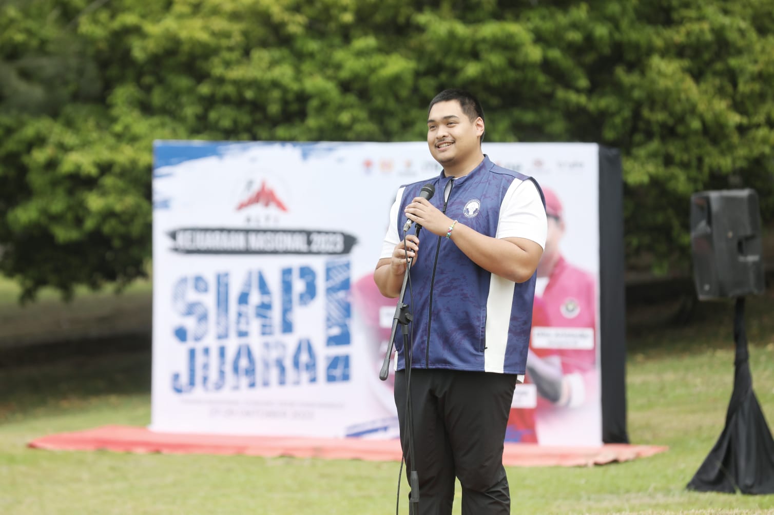 Menteri Pemuda dan Olahraga Republik Indonesia (Menpora RI) Dito Ariotedjo menyatakan akan memberi dukungan untuk cabang olahraga yang membawa visi Merah Putih berprestasi di kancah dunia termasuk cabor lari trail Indonesia.(foto:yayan/kemenpora.go.id)