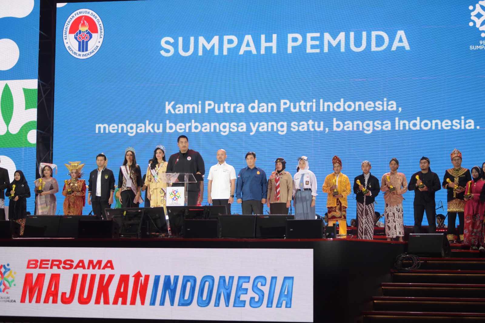 Menteri Pemuda dan Olahraga Republik Indonesia (Menpora RI) Dito Ariotedjo menekankan pembangunan pemuda adalah sumpah dan tanggung jawab kita semua. Itulah yang disampaikan Menpora Dito pada peringatan Hari Sumpah Pemuda (HSP) ke-95 di Halaman Monumen Na