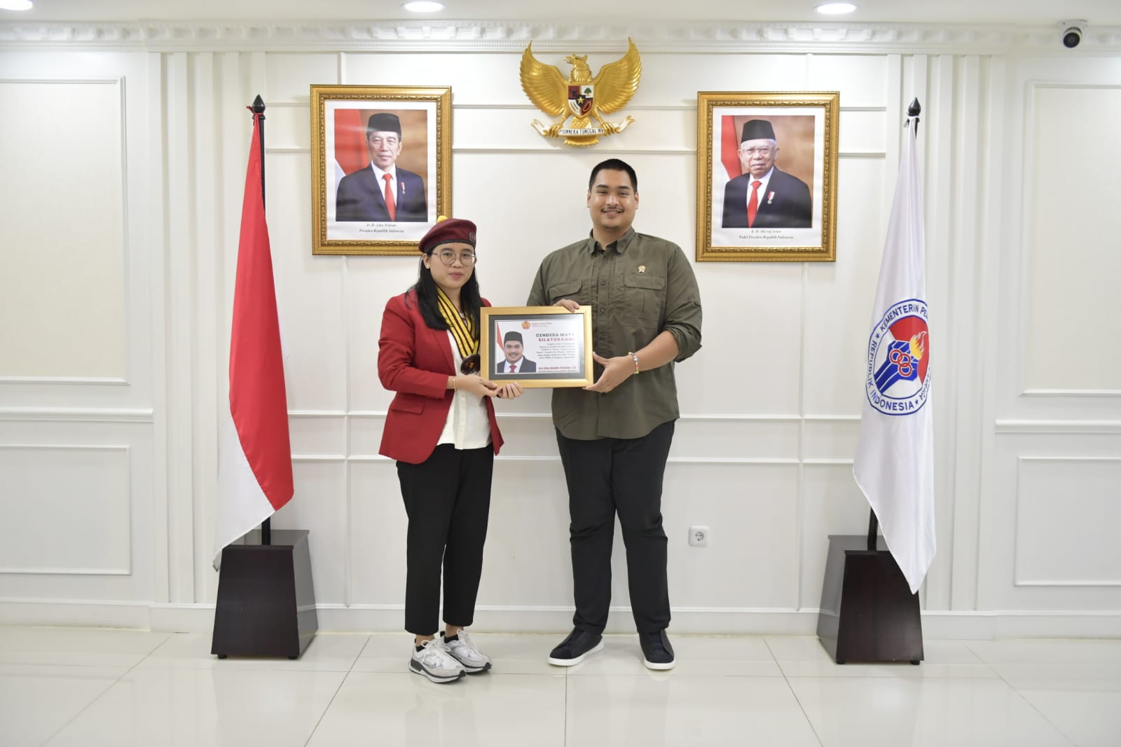 Menteri Pemuda dan Olahraga Republik Indonesia (Menpora RI) Dito Ariotedjo menerima audiensi Pengurus Pusat Perhimpunan Mahasiswa Katolik Republik Indonesia (PP PMKRI) di Kemenpora, Jakarta, Selasa (7/11) siang.(foto:bagus/kemenpora.go.id)