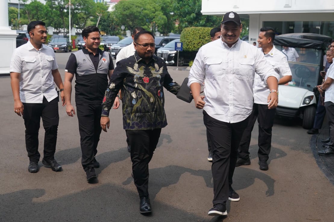 Menteri Pemuda dan Olahraga Republik Indonesia (Menpora RI) Dito Ariotedjo, menghadiri Sidang Kabinet Paripurna yang dilaksanakan di Istana Negara, Jakarta, Senin (11/12) siang. Sidang kabinet ini membahas berbagai isu. (foto:egan/kemenpora.go.id)