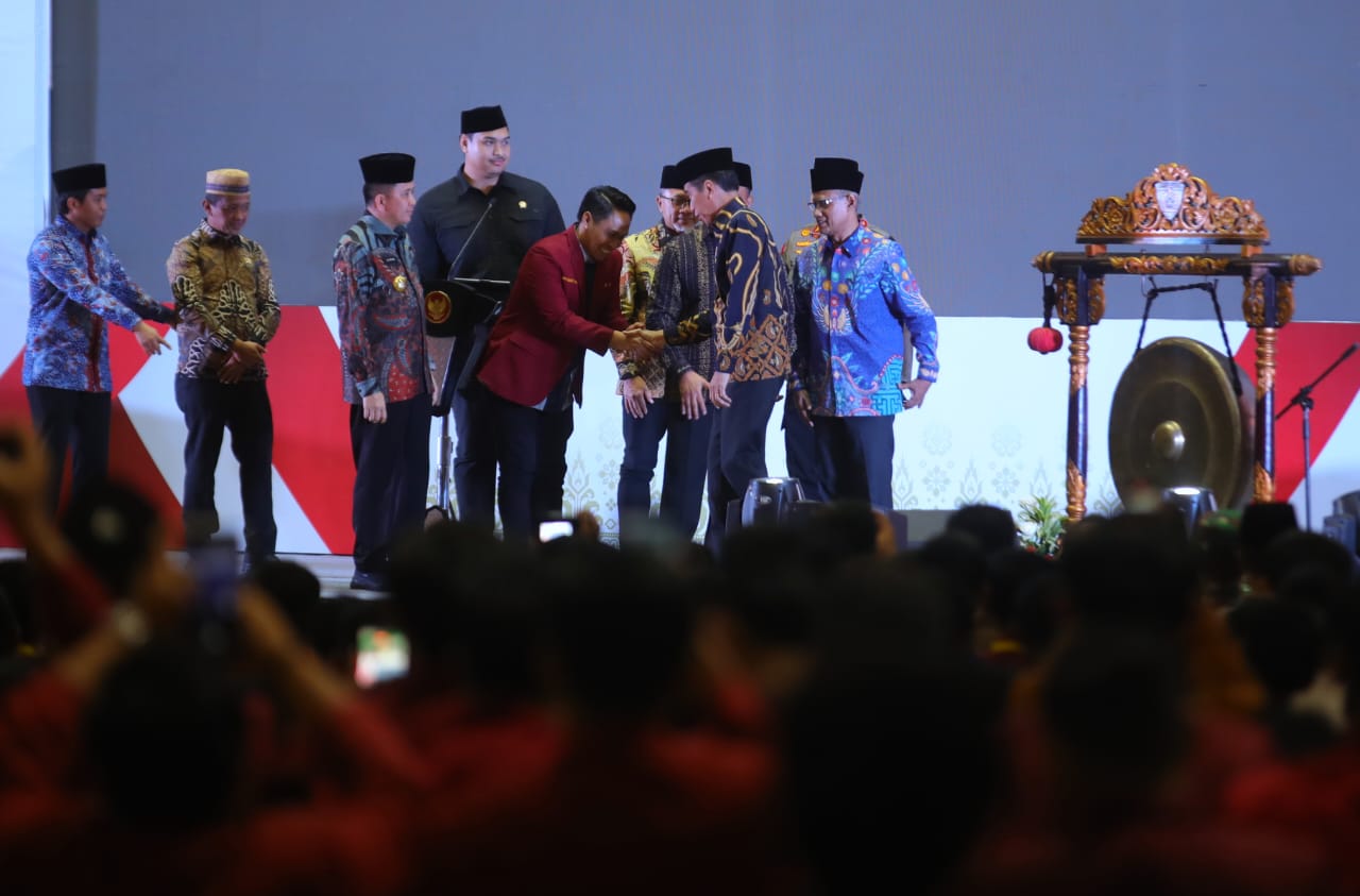 Menteri Pemuda dan Olahraga Republik Indonesia (Menpora RI) Dito Ariotedjo menghadiri pembukaan Muktamar XX Ikatan Mahasiswa Muhammadiyah (IMM) di Main Dining Hall, Jakabaring Sport City, Palembang, Sumatera Selatan (Sumsel), Jumat (1/3) malam.(foto:herry