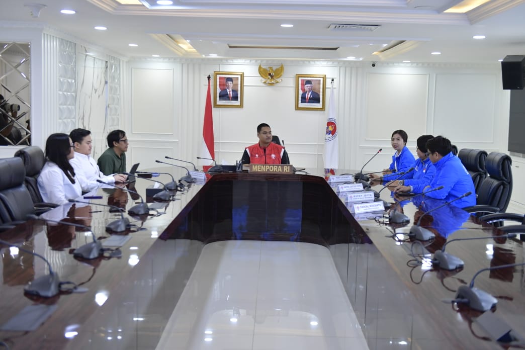 Menteri Pemuda dan Olahraga Republik Indonesia (Menpora RI) Dito Ariotedjo, berharap adanya kolaborasi yang terjalin antara program utama Kemenpora, Antar Kampung (Tarkam) dengan program lari dari Pocari Sweat Run Indonesia 2024.  (foto:bagus/kemenpora.go