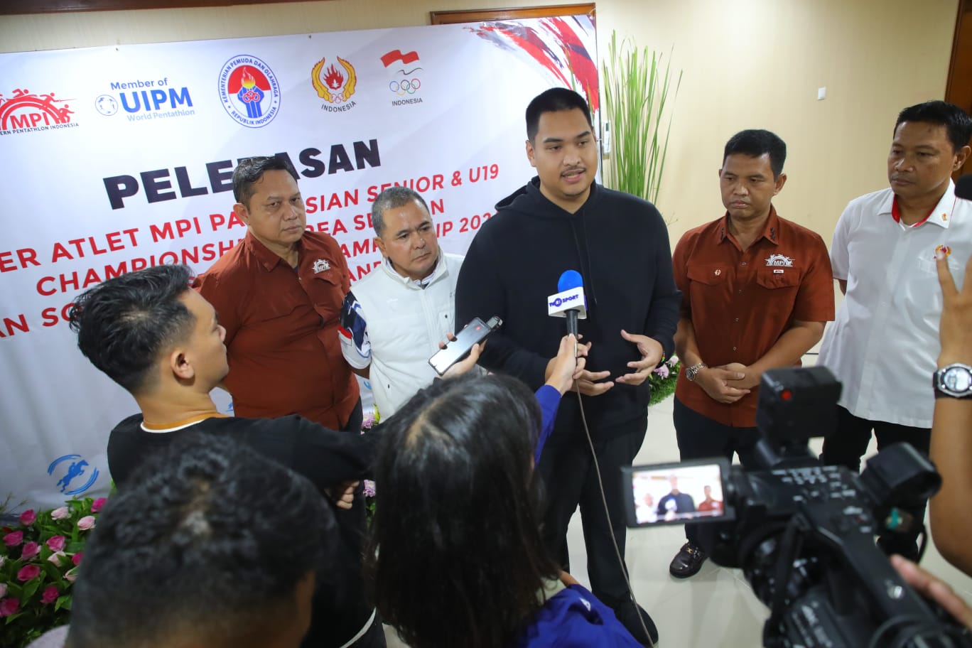 Menteri Pemuda dan Olahraga Republik Indonesia (Menpora RI) Dito Ariotedjo berharap, Modern Pentathlon Indonesia (MPI) mampu menjadi kontributor tetap perolehan medali untuk kontingen Indonesia di setiap multievent yang diikuti.(foto:herry/kemenpora.go.id