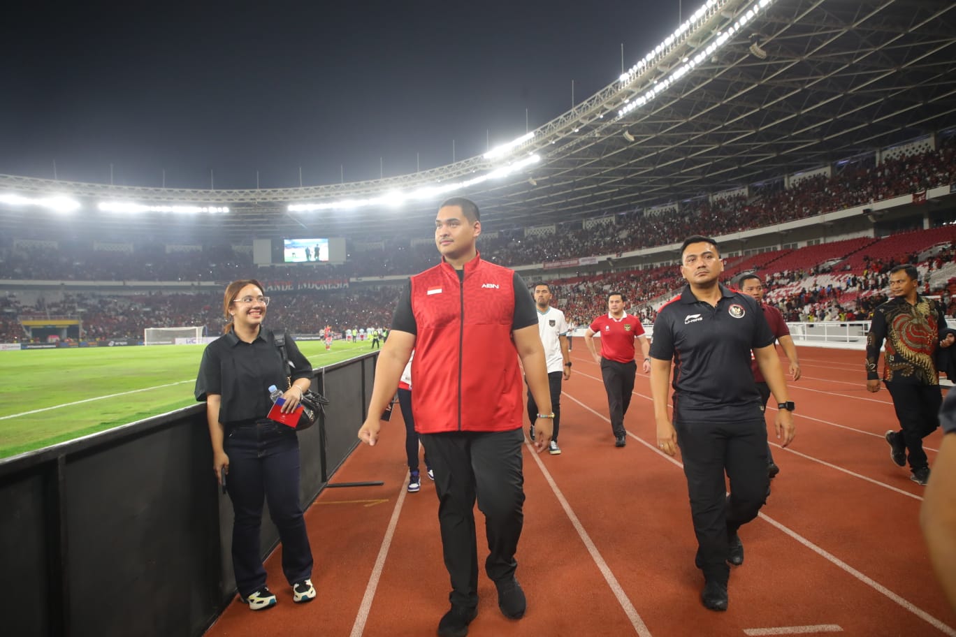 Menteri Pemuda dan Olahraga Republik Indonesia (Menpora RI) Dito Ariotedjo memberikan apresiasi kepada para pengusaha yang menggalang dana atau patungan mendukung Timnas Sepak Bola Indonesia U-23 yang berlaga di Piala Asia U-23 2024 di Qatar. Sebagaimana 