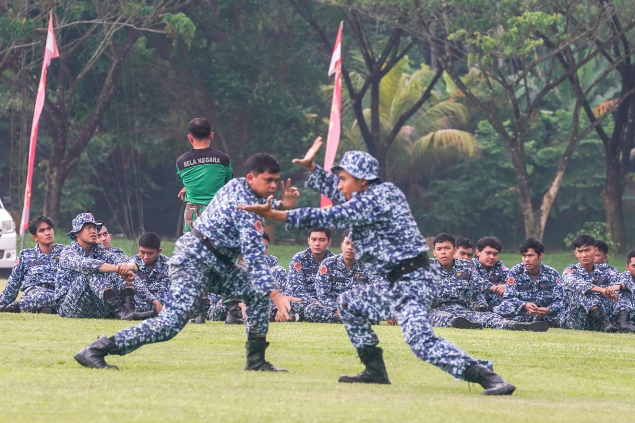 Sebanyak 97 peserta program Pendidikan Kader Pemuda Bela Negara (PKPBN) Kementerian Pemuda dan Olahraga (Kemenpora) RI 2024 mengikuti pendidikan di Pusat Pendidikan dan Pelatihan (Pusdiklat) Bela Negara Kementerian Pertahanan (Kemhan) RI, Rumpin, Bogor, J