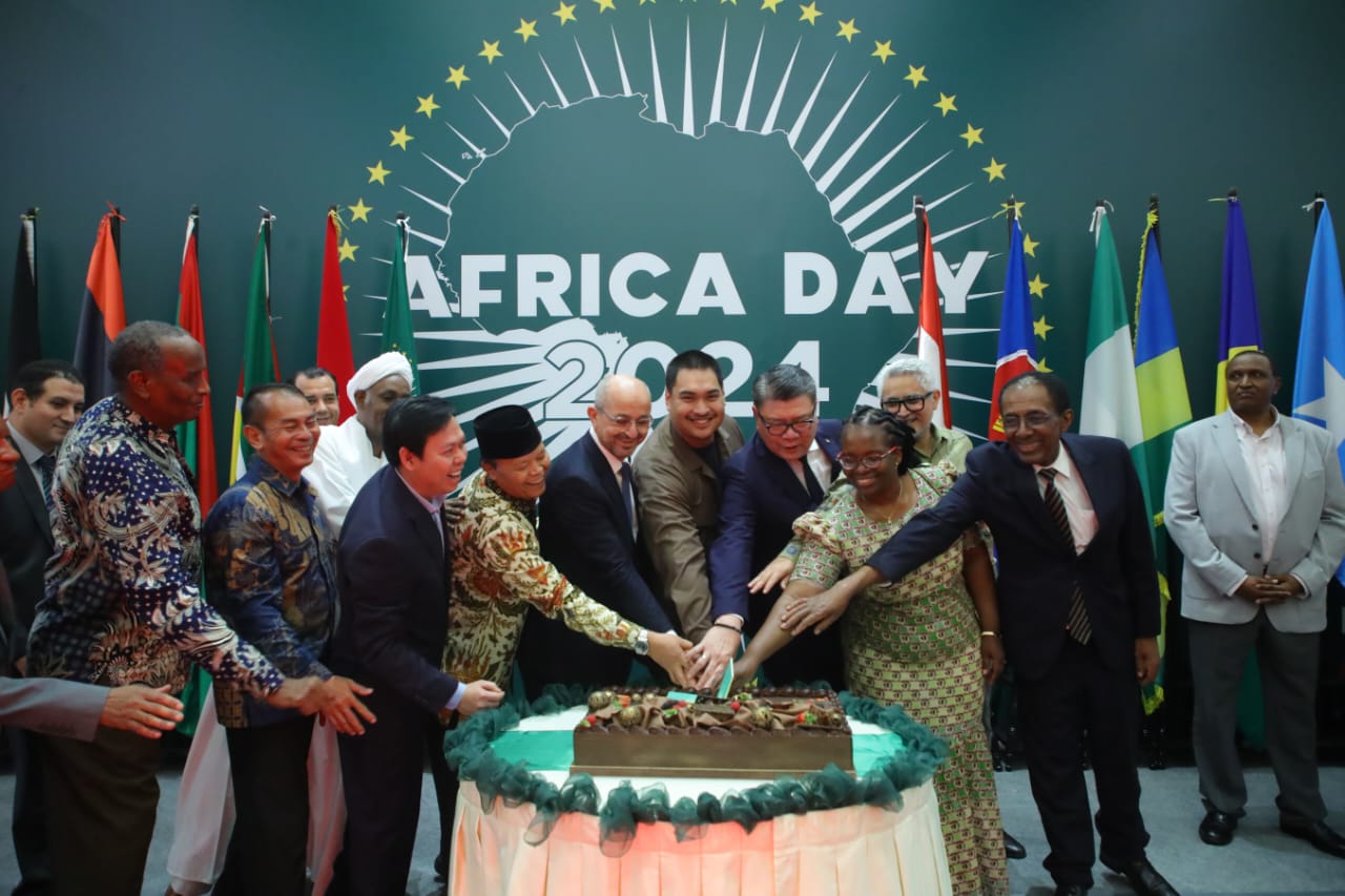Menteri Pemuda dan Olahraga Republik Indonesia (Menpora RI) Dito Ariotedjo menghadiri Africa Day 2024 di Hotel Borobudur Jakarta, Jumat (31/5). Menpora Dito menjadi tamu kehormatan sekaligus mewakili pemerintah Indonesia dalam acara tersebut.(foto:herry/k
