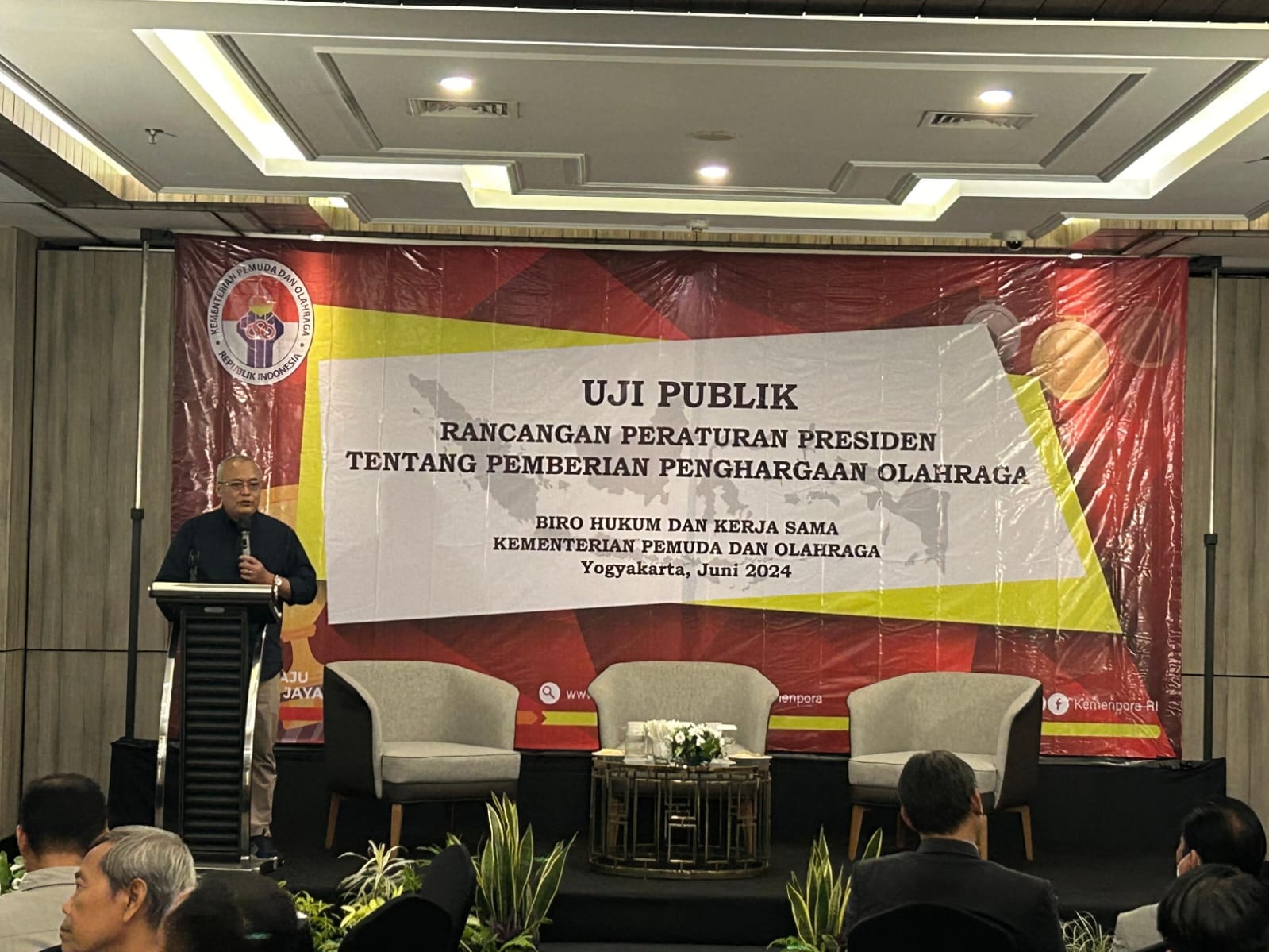 Kementerian Pemuda dan Olahraga Republik Indonesia (Kemenpora RI) menggelar Uji Publik Rancangan Peraturan Presiden tentang Pemberian Penghargaan Olahraga di Hotel Royal Malioboro Yogjakarta, 26-28 Juni 2024. (foto:wahid/kemenpora.go.id)