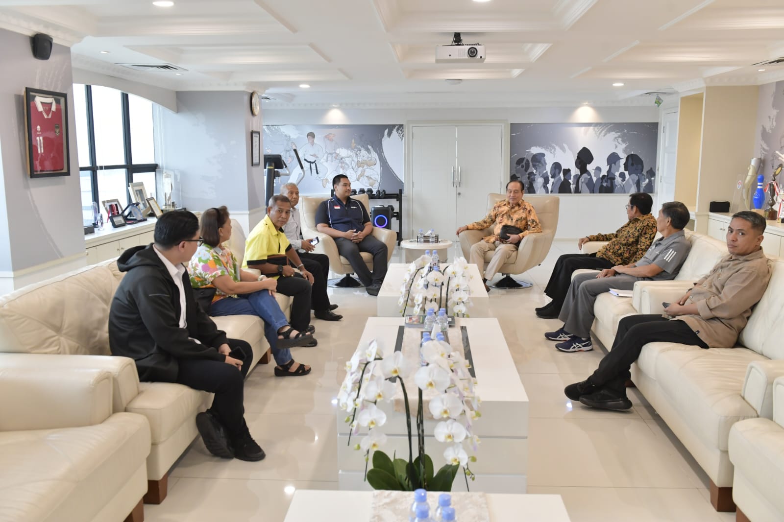 Menteri Pemuda dan Olahraga Republik Indonesia (Menpora RI) Dito Ariotedjo, menerima Pengurus Pusat Barisan Atlet Veteran Tenis Indonesia (PP BAVETI). Menpora Dito menyambut baik akan digelarnya Kejurnas BAVETI XI Tahun 2024 di Balikpapan, Kalimantan Tim