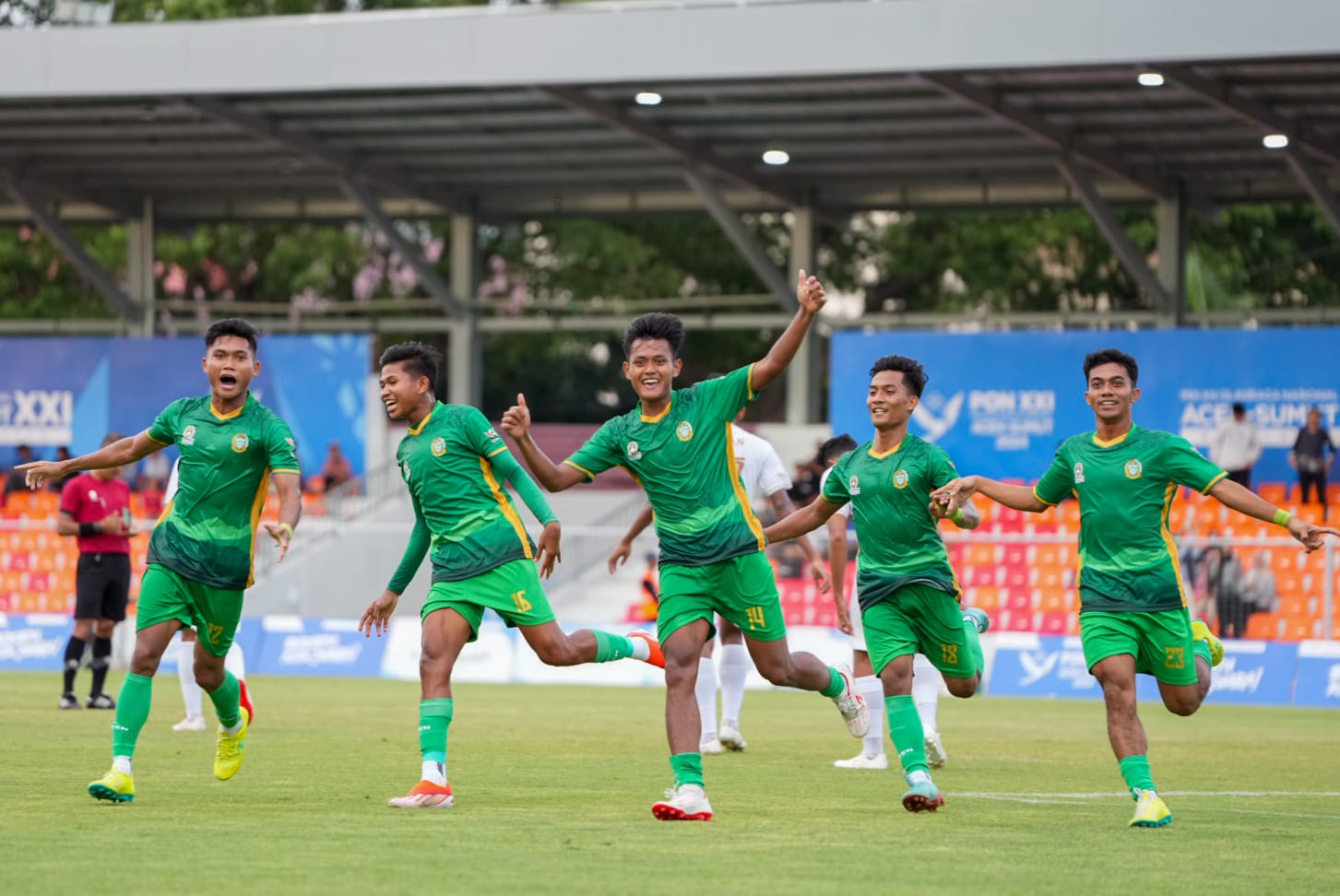 Tim sepak bola Sumatera Utara berhasil meraih kemenangan atas Jawa Tengah dengan skor 2-0 pada lanjutan Grub B cabor sepak bola PON XXI Aceh-Sumut 2024 di Stadion H. Dimurthala, Banda Aceh, Jumat (6/9 sore. (foto:egan/kemenpora.go.id)