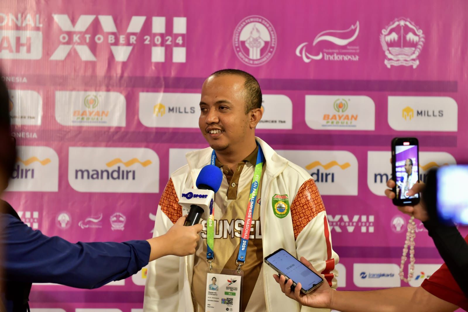 Atlet para-catur Sumatera Selatan (Sumsel) Prasetyo Fitriyanto sukses mempertahankan medali emas nomor putra perorangan catur standard B1 di Pekan Paralimpiade Nasional (Peparnas) XVII Solo, Jawa Tengah (Jateng) 2024. Sebelumnya pada Peparnas di Papua, ti