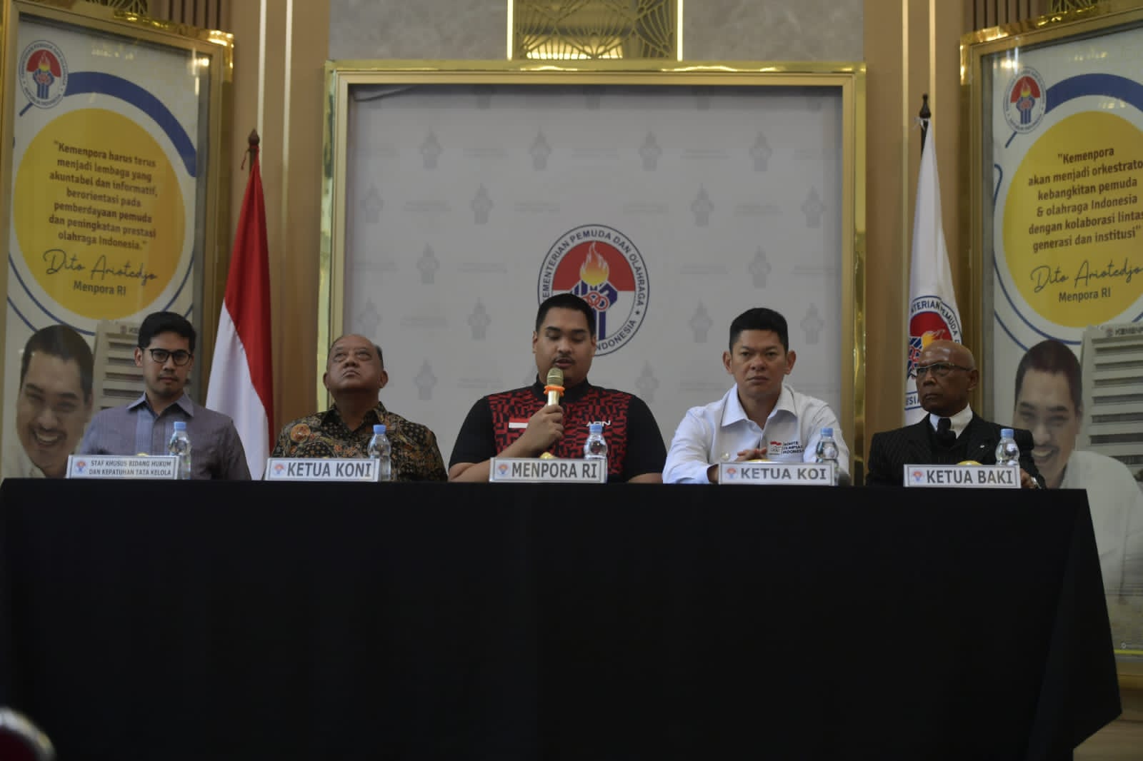 Menteri Pemuda dan Olahraga Republik Indonesia (Menpora RI) Dito Ariotedjo didampingi Sesmenpora Gunawan Suswantoro menyebut bahwa, pembentukan Badan Arbitrase Keolahragaan Indonesia (BAKI) menjadi badan penyelesaian sengketa olahraga tunggal di Indonesia