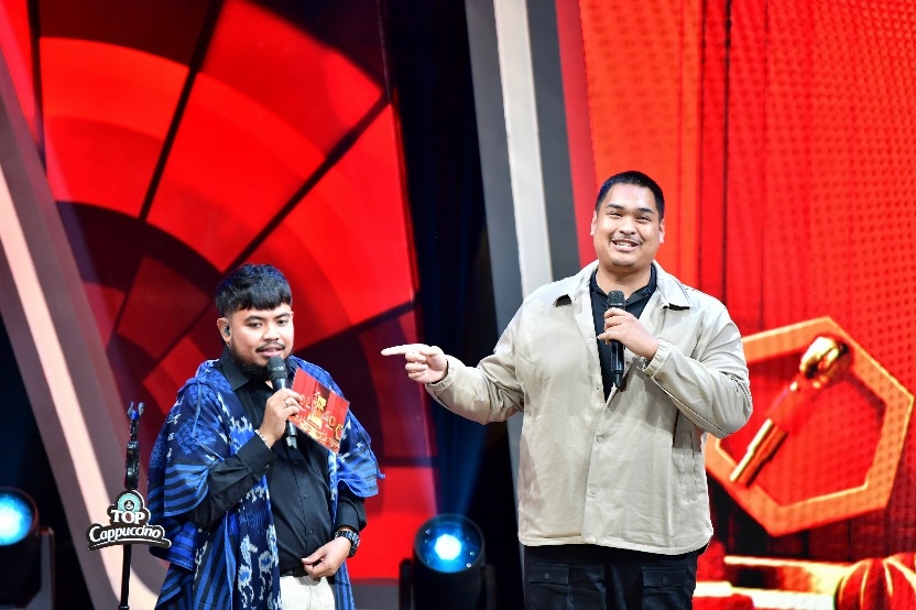 Menteri Pemuda dan Olahraga Republik Indonesia (Menpora RI) Dito Ariotedjo menyaksikan gelaran Stand Up Comedy Indonesia (SUCI) Season 11 yang berlangsung di Usmar Ismail Hall, Kuningan, Jakarta Selatan, Rabu (22/1) malam. (foto:Andre/kemenpora.go.id)