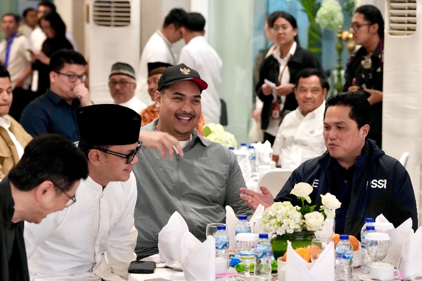 Menteri Pemuda dan Olahraga Republik Indonesia (Menpora RI) Dito Ariotedjo menggelar acara buka puasa bersama (bukber) di kediamannya di Jalan Denpasar, Jakarta,  Kamis (27/3). Acara ini dihadiri oleh  pejabat Kemenpora serta para stakeholder keolahragaan