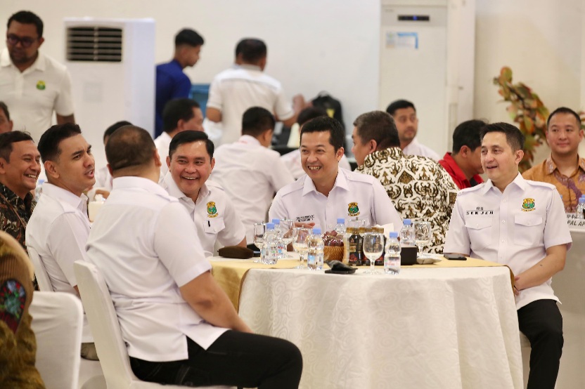 Wakil Menteri Pemuda dan Olahraga (Wamenpora) RI Taufik Hidayat menghadiri perayaan Hari Ulang Tahun (HUT) Ke-74 PBSI di Ruang Serba Guna PBSI, Cipayung, Jakarta Timur (Jaktim), Rabu (7/5) siang. Perayaan HUT ini dihadiri jajaran pengurus PBSI beserta kar