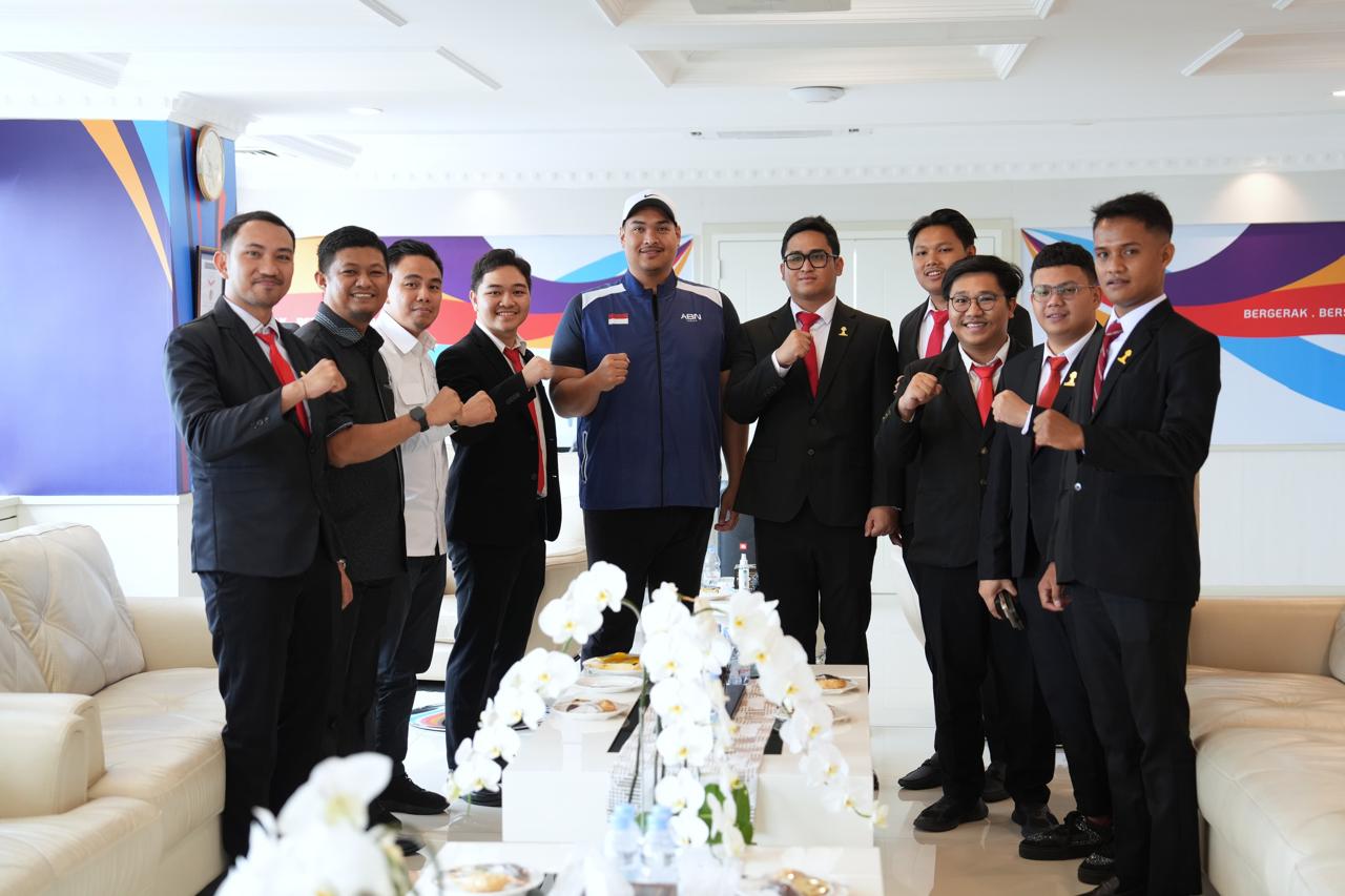 Menteri Pemuda dan Olahraga (Menpora) RI Dito Ariotedjo menerima audiensi Pengurus Badan Koordinasi Pusat (Bakorpus) Himpunan Pengusaha Muda Indonesia Perguruan Tinggi (Hipmi PT) masa bakti 2025-2026 di lantai 10 Graha Kemenpora Jalan Gerbang Pemuda Nomor