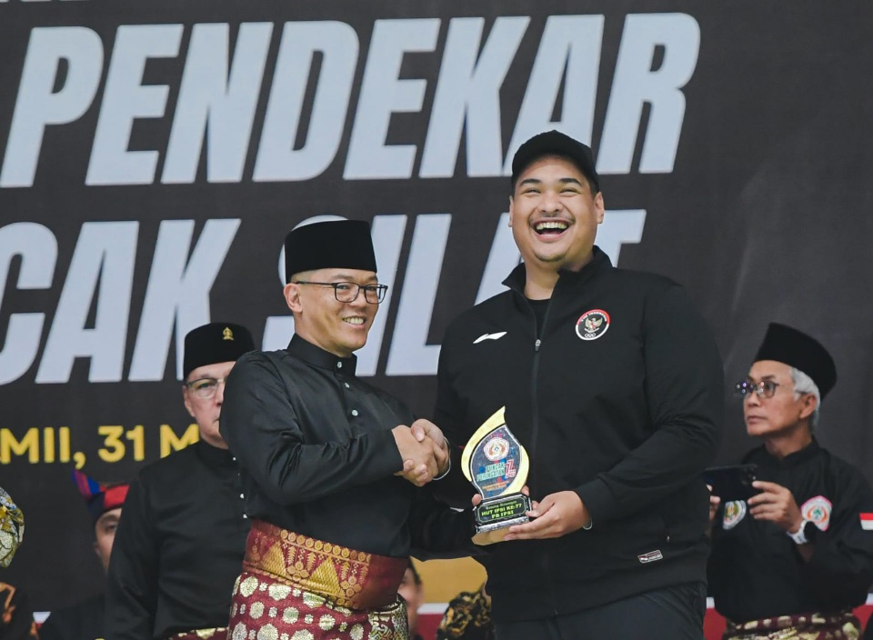 Menteri Pemuda dan Olahraga Republik Indonesia (Menpora RI) Dito Ariotedjo, menyampaikan selamat hari ulang tahun ke-77 Pengurus Besar Ikatan Pencak Silat Indonesia (PB IPSI). Menpora Dito nilai kepemimpinan dan dedikasi Ketum PB IPSI sangat menginspirasi