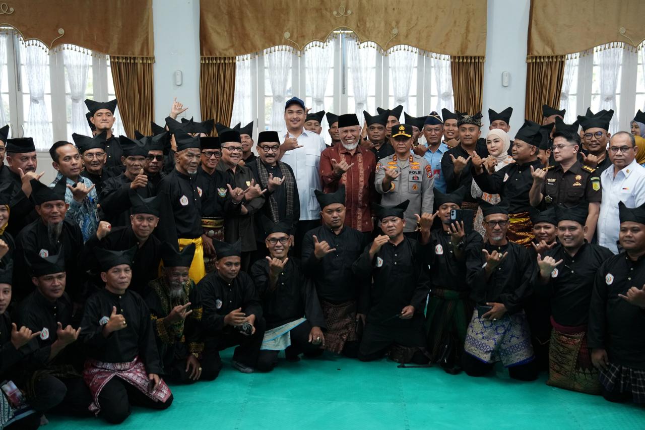 Menteri Pemuda dan Olahraga Republik Indonesia (Menpora RI) Dito Ariotedjo menyampaikan komitmen kuat pemerintah dalam mendukung pengembangan pencak silat sebagai warisan budaya sekaligus cabang olahraga berprestasi saat menghadiri pelantikan Pengurus Ika