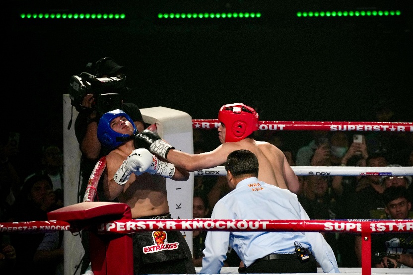 Menteri Pemuda dan Olahraga Republik Indonesia (Menpora RI) Dito Ariotedjo turut hadir menyaksikan gelaran Superstar Knockout Vol.3 bertajuk “King of the Ring” yang menampilkan laga utama antara El Rumi dan Jefri Nichol. Acara berlangsung meriah di Plenar