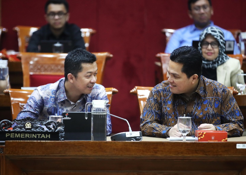 Wakil Menteri Pemuda dan Olahraga (Wamenpora) RI Taufik Hidayat mewakili Menpora Dito Ariotedjo menghadiri Rapat Kerja (Raker) secara berurutan dengan Komisi XIII di Gedung Nusantara II dan Komisi X DPR RI di Gedung Nusantara I, Jalan Gatot Subroto, Senay