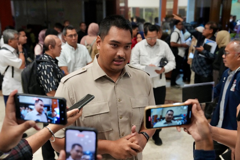 Menteri Pemuda dan Olahraga Republik Indonesia (Menpora RI) Dito Ariotedjo, menyampaikan pesan kepada anak-anak muda yang akan sedang atau akan menyampaikan aspirasi melalui demo agar disampaikan dengan baik tanpa adanya anarkisme.(foto:Gilang/kemenpora.g