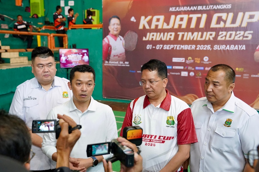 Wakil Menteri Pemuda dan Olahraga Republik Indonesia (Wamenpora RI) Taufik Hidayat, menyampaikan apresiasi atas dukungan Kajati Jatim dalam pembinaan atlet bulutangkis melalui Kejuaraan Bulutangkis bertajuk, Kepala Kejaksaan Tinggi Jawa Timur (Kajati Jati